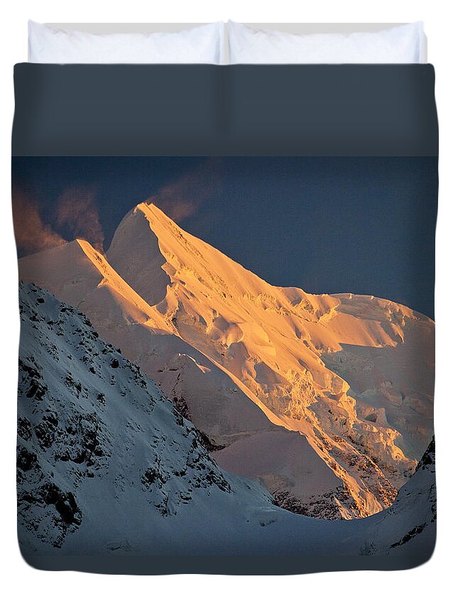 00462461 Duvet Cover featuring the photograph Mount Tasman And Silberhorn At Dawn by Colin Monteath
