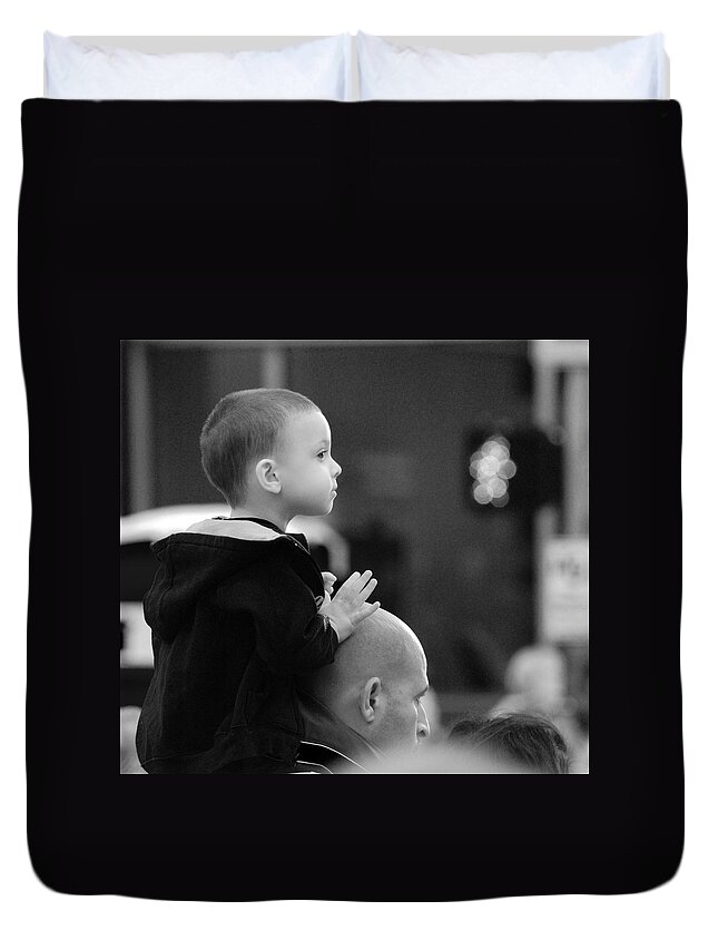 Boy Duvet Cover featuring the photograph On Dad's Shoulders by Eric Tressler