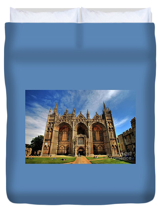 Yhun Suarez Duvet Cover featuring the photograph Peterborough Cathedral by Yhun Suarez