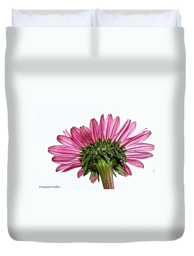 Minnesota Duvet Cover featuring the photograph Pink Heaven by Susan Herber