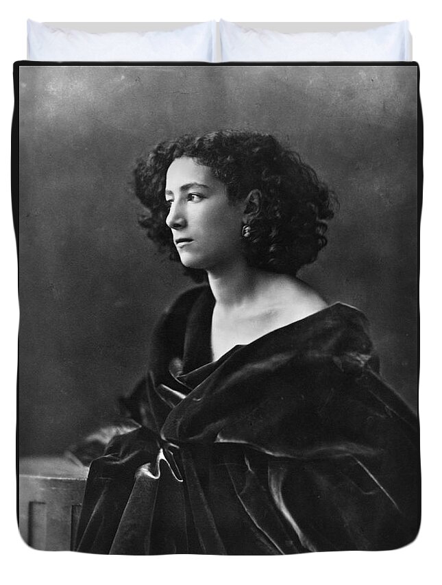 History Duvet Cover featuring the photograph Sarah Bernhardt, French Actress by Photo Researchers