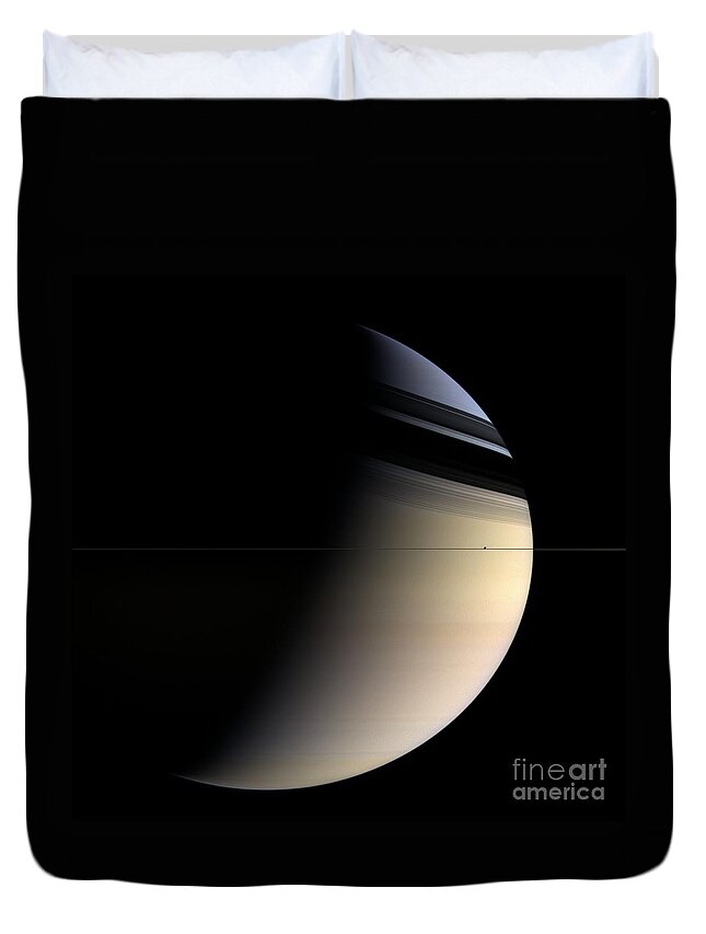 Saturn Duvet Cover featuring the photograph Saturn by NASA/Science Source
