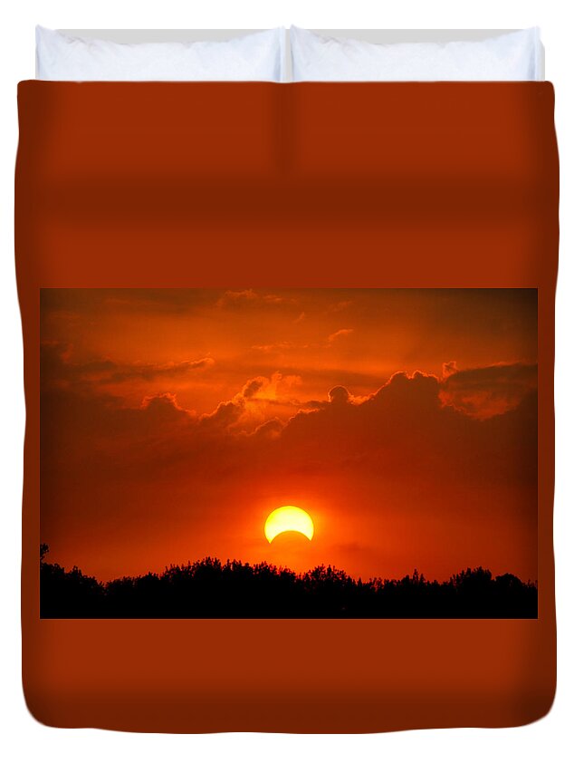 Solar Eclipse Duvet Cover featuring the photograph Solar Eclipse by Bill Pevlor