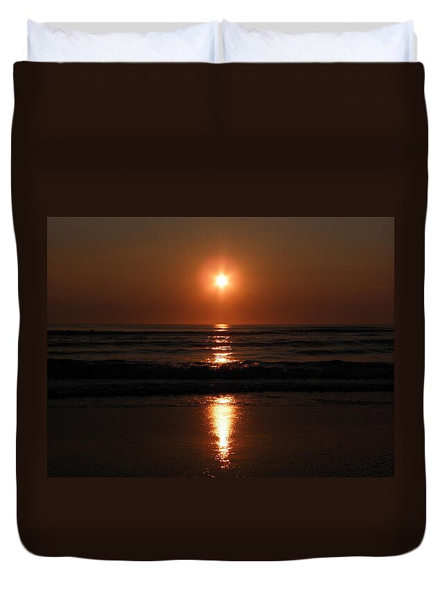 Sunrise Duvet Cover featuring the photograph Star Rise by Kim Galluzzo Wozniak