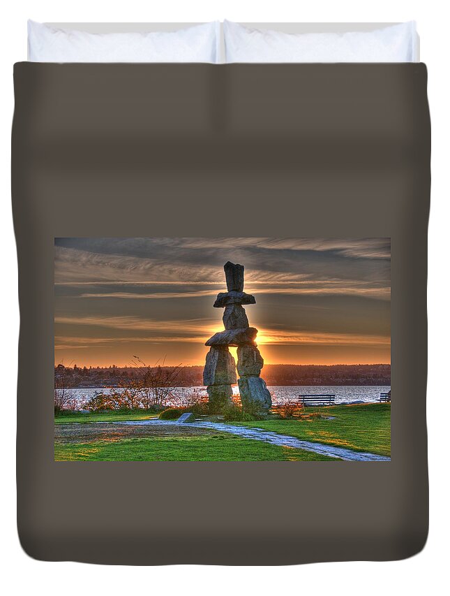 Inukshuk Duvet Cover featuring the photograph The Inukshuk At English Bay by Lawrence Christopher