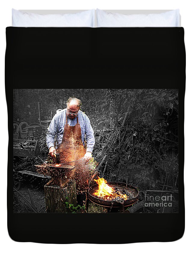 The Smith Duvet Cover featuring the photograph The Smith by William Fields