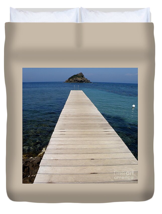 Seascape Duvet Cover featuring the photograph Tranquility by Lainie Wrightson