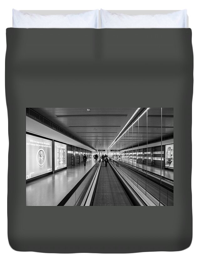 Dublin Duvet Cover featuring the photograph Travelling by Semmick Photo