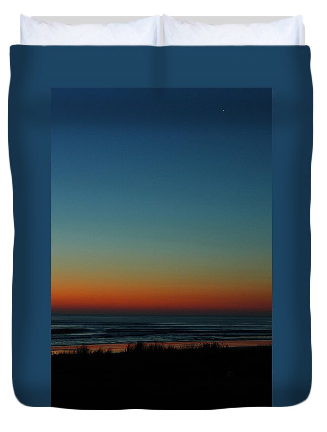 Atlantic Coast Duvet Cover featuring the photograph Venus And Atlantic Before Sunrise by Daniel Reed
