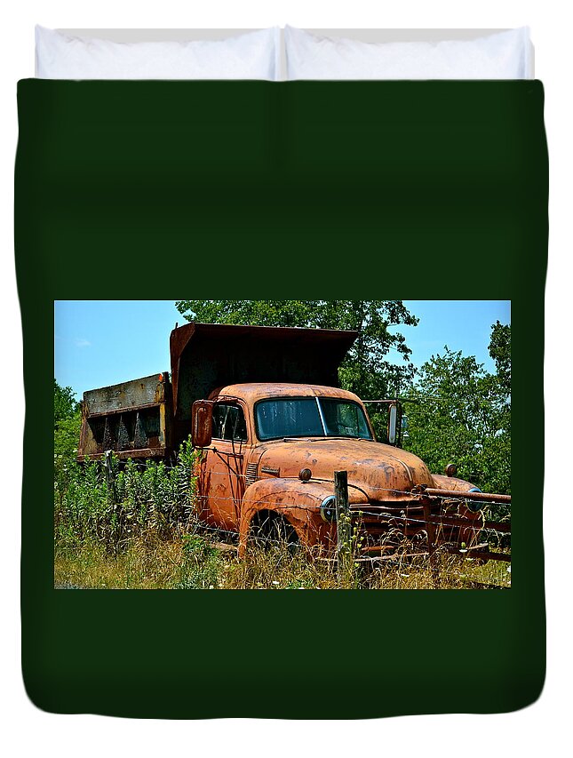 Landscape Duvet Cover featuring the photograph Vintage Old Time Truck by Peggy Franz