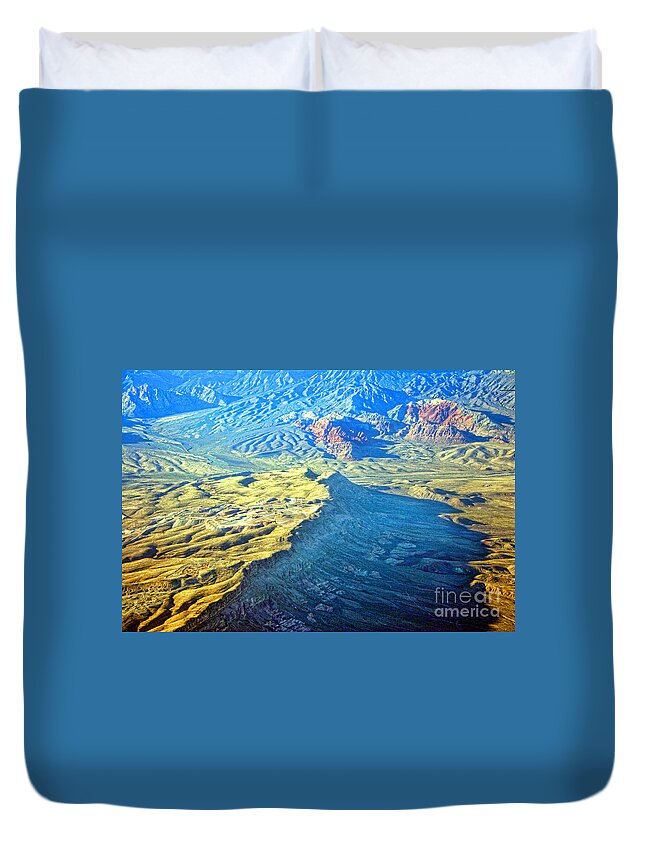 Red Rocks Duvet Cover featuring the photograph West Of Las Vegas PLANET eARTh by James BO Insogna