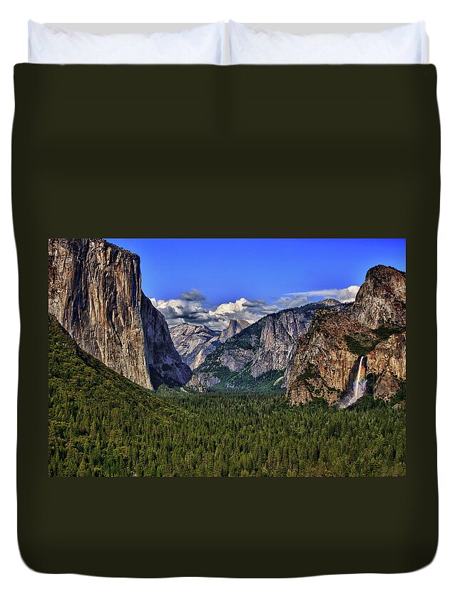 California Duvet Cover featuring the photograph Yosemite Valley by Beth Sargent