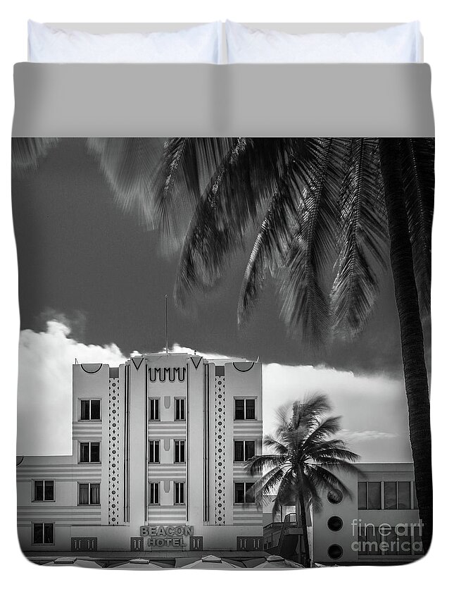 Art Deco Duvet Cover featuring the photograph Beacon Hotel Miami by Doug Sturgess