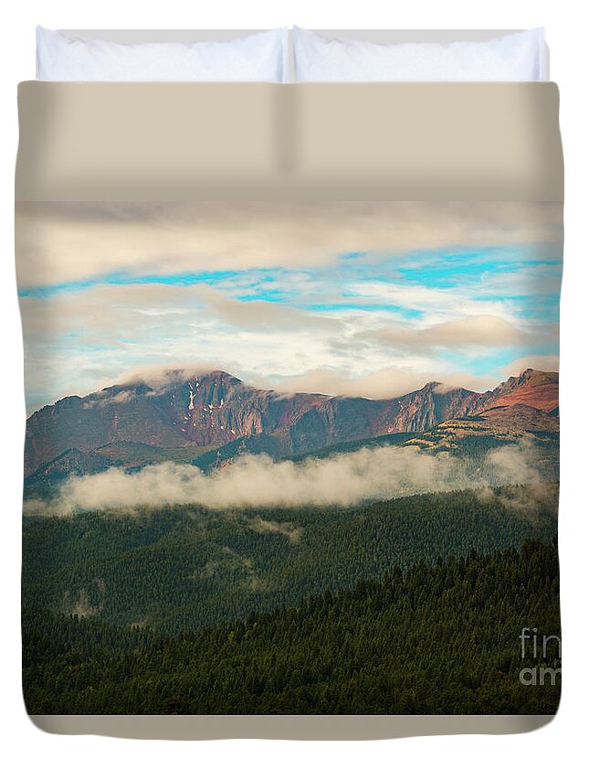 Pikes Peak Duvet Cover featuring the photograph Beautiful Sunrise on Pikes Peak Colorado #1 by Steven Krull