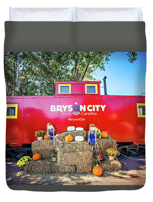 Nanthala Duvet Cover featuring the photograph Bryson city, NC October 23, 2016 - Great Smoky Mountains Train r #1 by Alex Grichenko