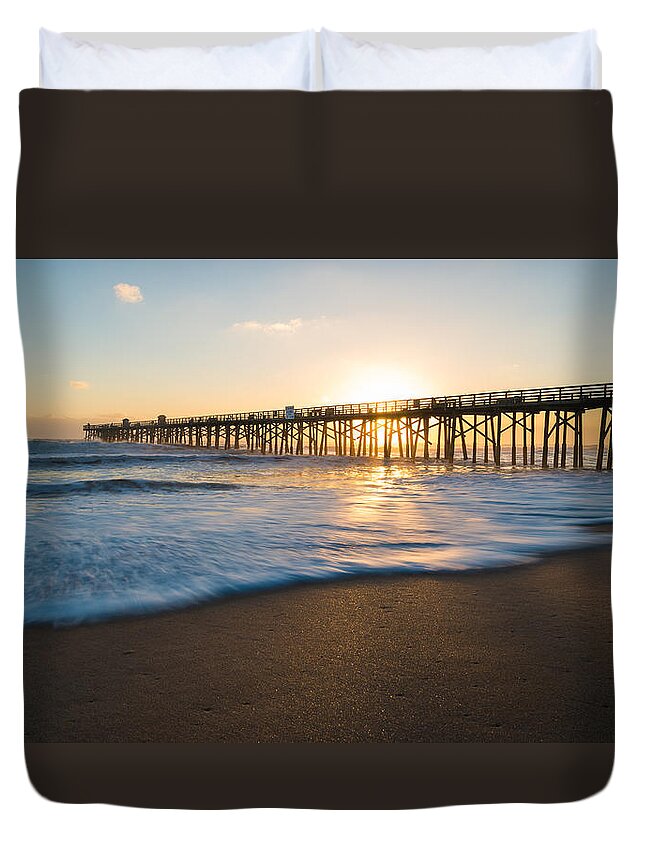 Flagler Beach Duvet Cover featuring the photograph Colorful Start #1 by Kristopher Schoenleber