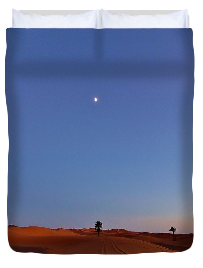 Night Duvet Cover featuring the photograph Desert #1 by Miki Senabre