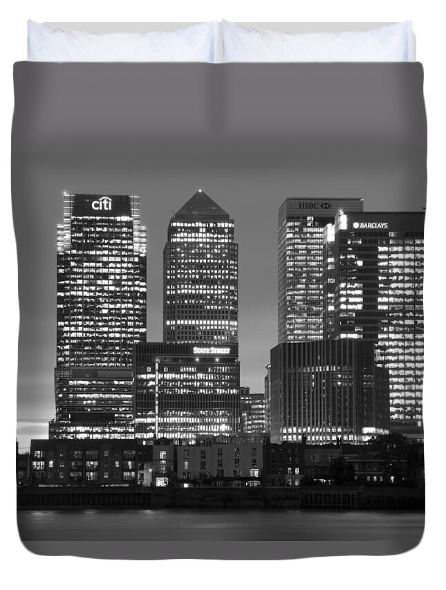 Canary Wharf Duvet Cover featuring the photograph Docklands Canary Wharf sunset BW #1 by David French