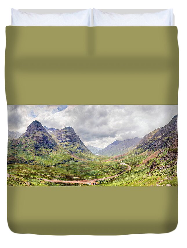 Glencoe Duvet Cover featuring the photograph Glencoe Panorama #1 by Ray Devlin