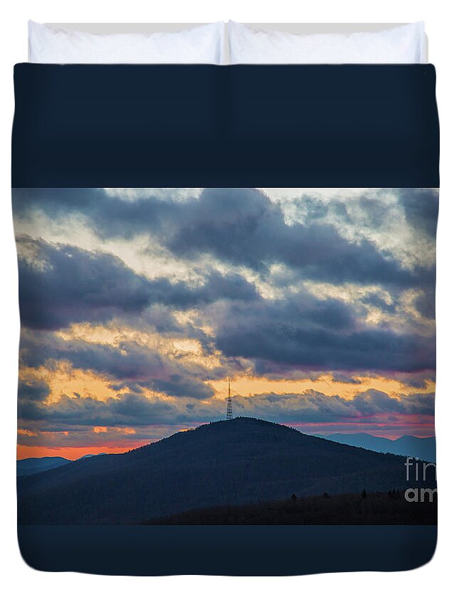 Grandmother Mountain Duvet Cover featuring the photograph Grandmother Mountain #1 by Robert Loe