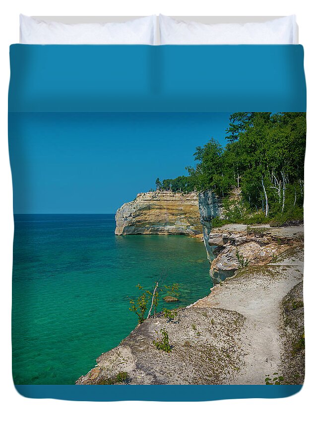 Indian Head Duvet Cover featuring the photograph Indian Head #1 by Gary McCormick