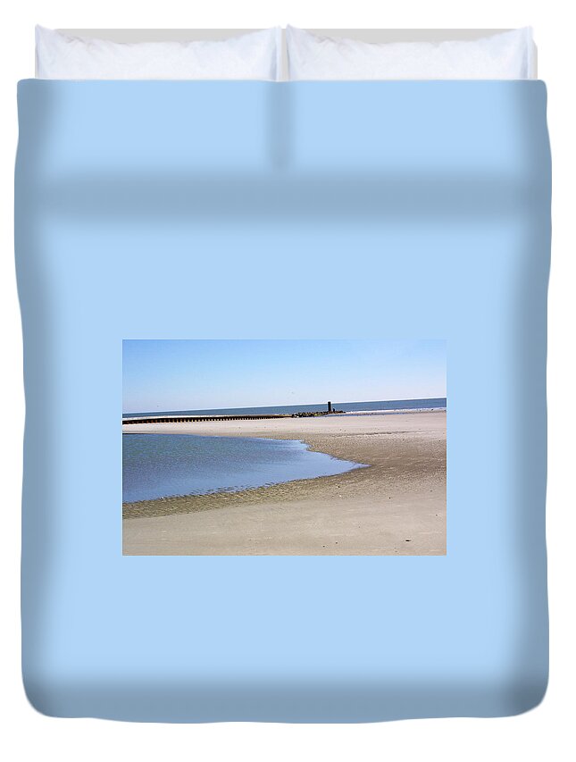 Landscape Duvet Cover featuring the photograph Tide Is Low by Jean Wolfrum