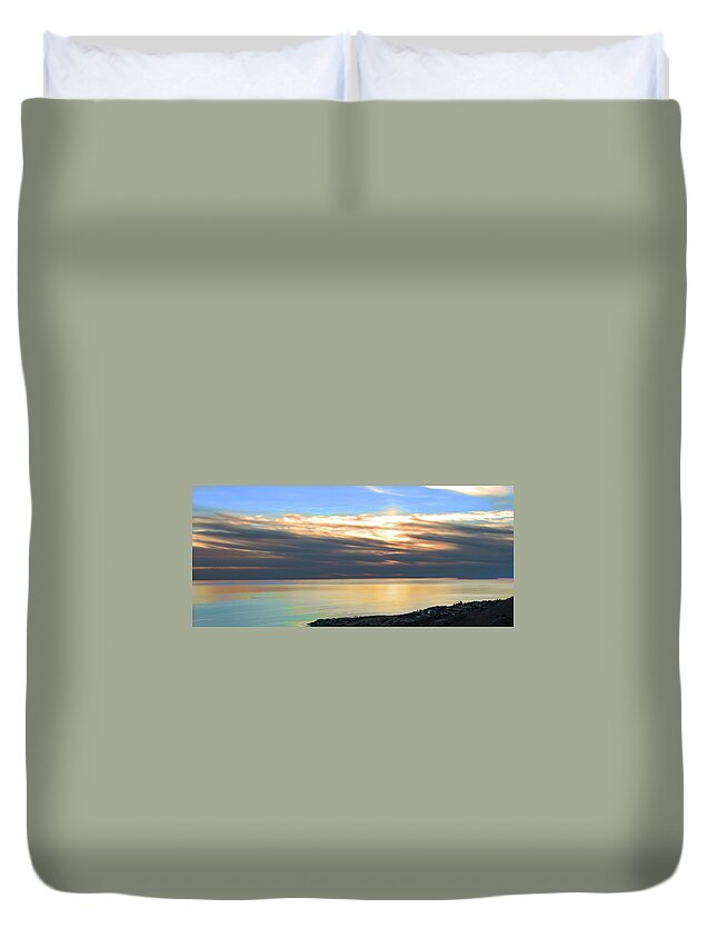 Sunset Duvet Cover featuring the photograph Ominous Sunset by Ed Clark