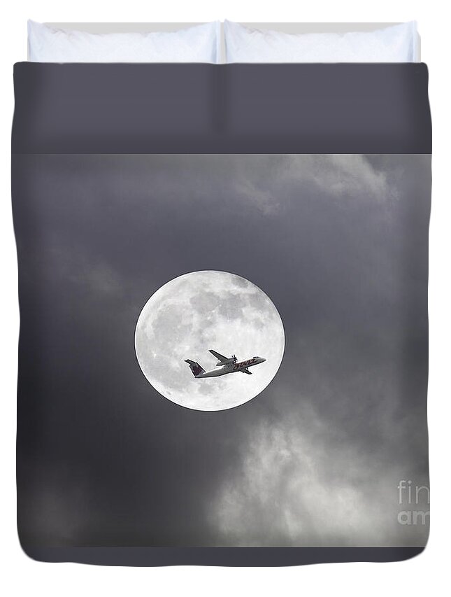 Landscape Duvet Cover featuring the photograph Plane in Night Sky by Donna L Munro