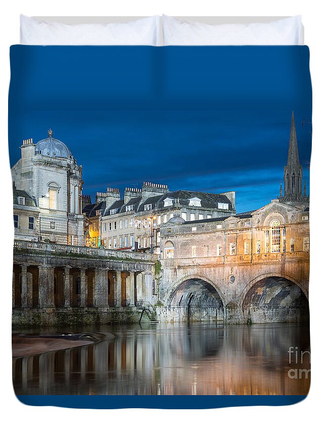 Pulteney Bridge Duvet Cover featuring the photograph Pulteney Bridge, Bath #1 by Colin Rayner