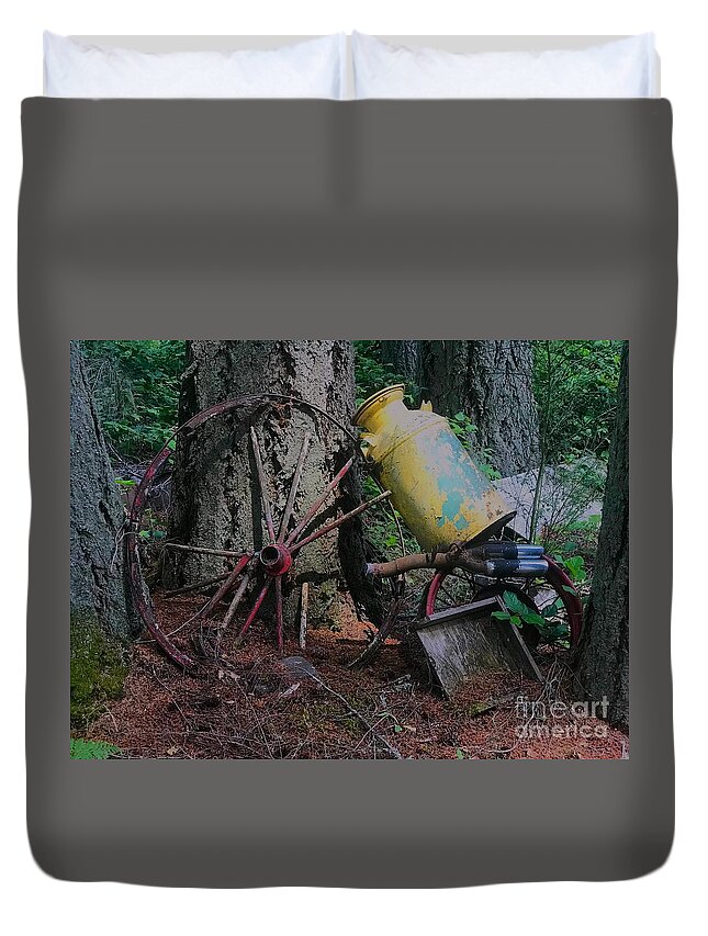 Photography Duvet Cover featuring the photograph Reliquary #2 by Sean Griffin