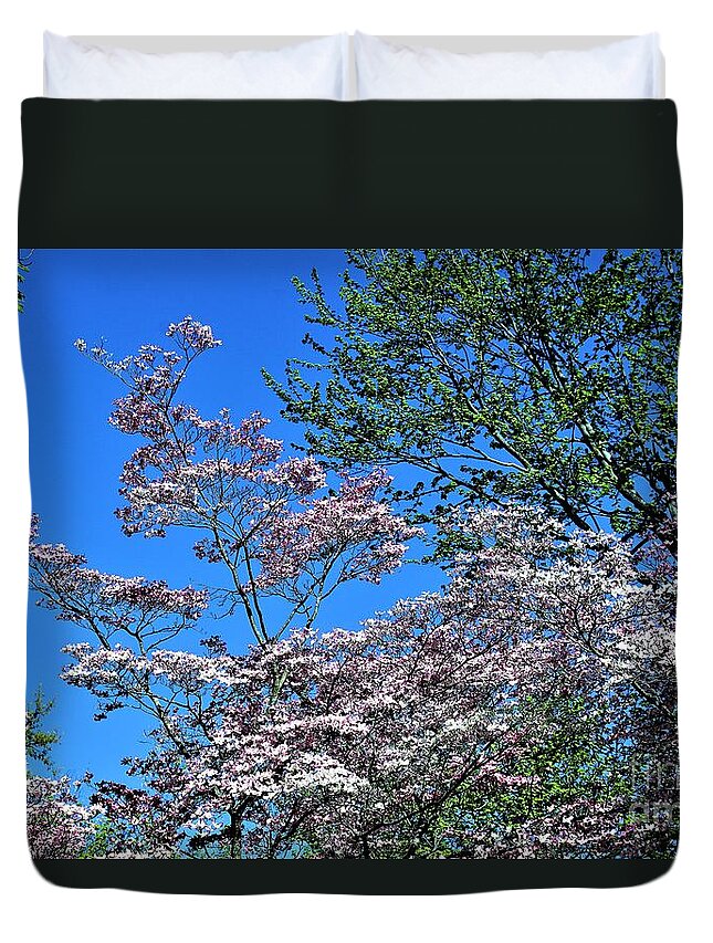 Flowers Duvet Cover featuring the photograph Springtime in Louisville by Merle Grenz