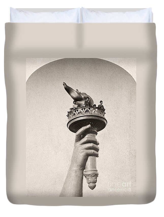 1876 Duvet Cover featuring the photograph Statue Of Liberty, 1876 #1 by Granger