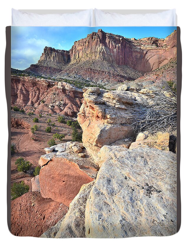 Capitol Reef National Park Duvet Cover featuring the photograph The Ledge #2 by Ray Mathis