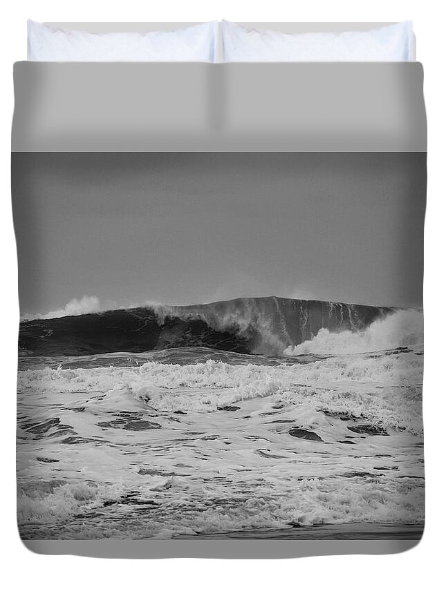 The Lost Coast Duvet Cover featuring the photograph The Pacific Ocean #1 by Maria Jansson