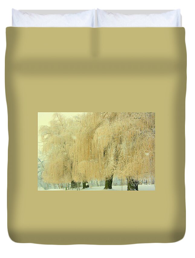 Trees Duvet Cover featuring the photograph Weeping #1 by Julie Lueders 