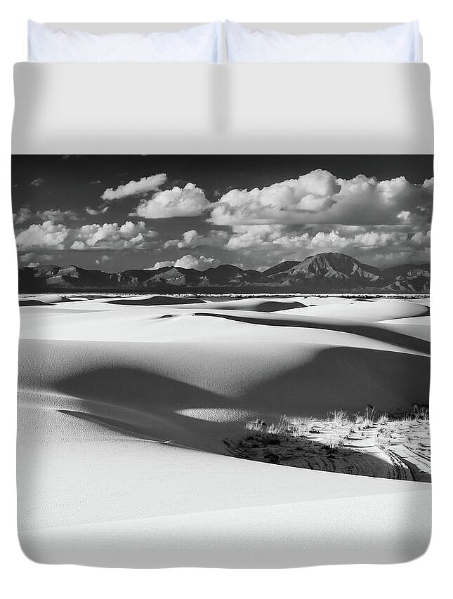 New Mexico Duvet Cover featuring the photograph White Sands Afternoon #2 by Alan Vance Ley