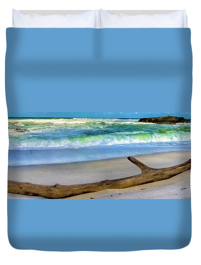  Duvet Cover featuring the photograph 10 by Nadia Sanowar
