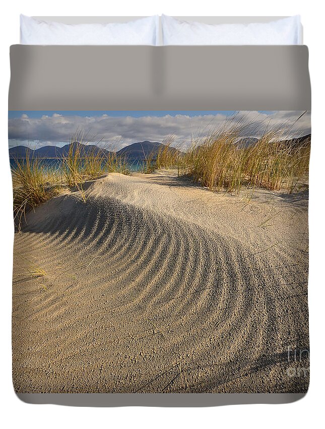 Luskentyre Beach Duvet Cover featuring the photograph Luskentyre by Smart Aviation