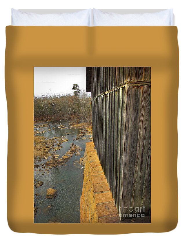 Scenic Tours Duvet Cover featuring the photograph Barn Siding #2 by Skip Willits