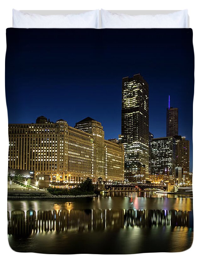 Chicago Duvet Cover featuring the photograph Chicago river and skyline at dawn #2 by Sven Brogren