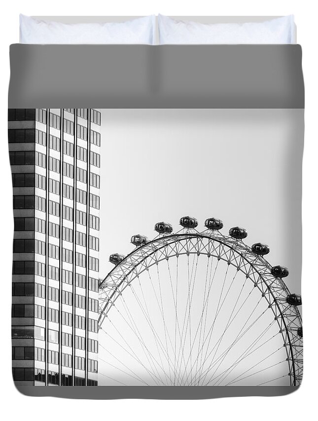 City Of London Duvet Cover featuring the photograph London Eye #2 by Joana Kruse