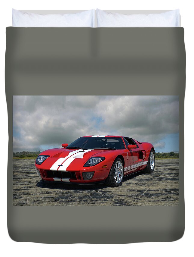 2006 Duvet Cover featuring the photograph 2006 Ford GT40 by Tim McCullough