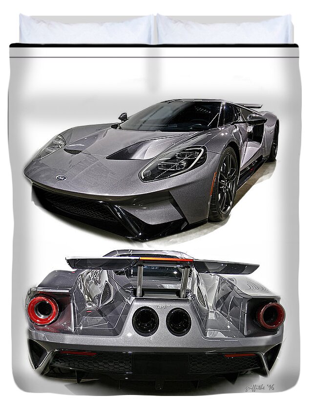 2016 Ford Gt Duvet Cover featuring the photograph 2016 Ford GT by Tom Griffithe