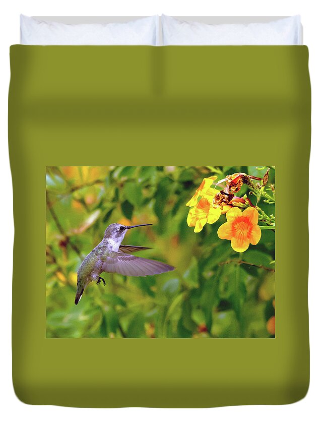 Hummingbird Duvet Cover featuring the photograph Hummingbird #21 by Tam Ryan
