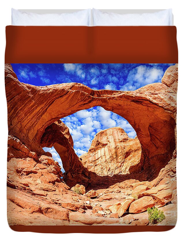 Arches National Park Duvet Cover featuring the photograph Arches National Park by Raul Rodriguez