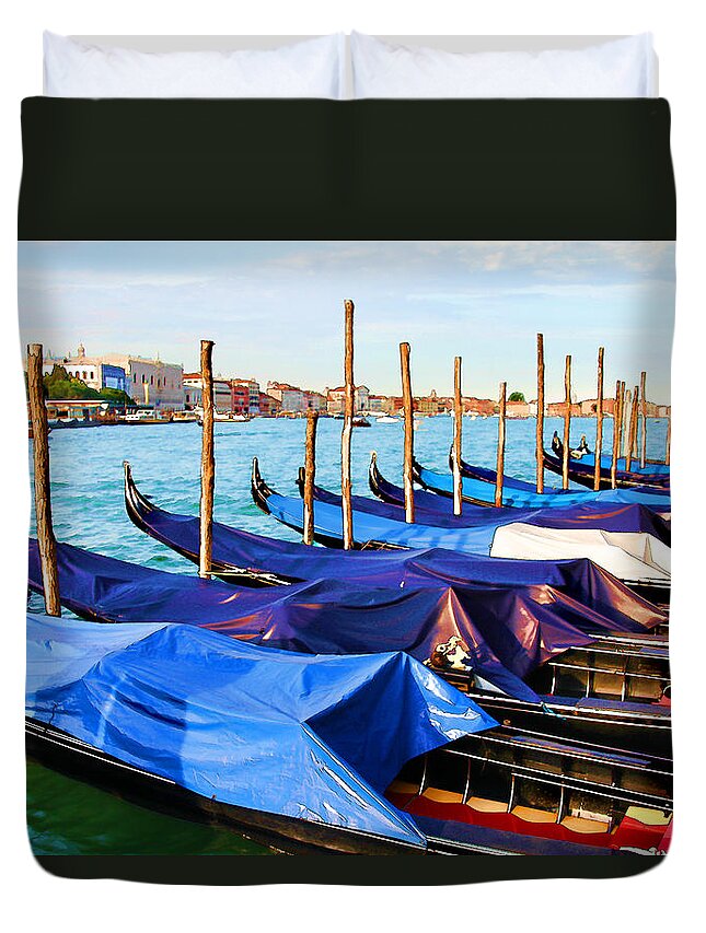 Venice Duvet Cover featuring the photograph Venice - Untitled #26 by Brian Davis