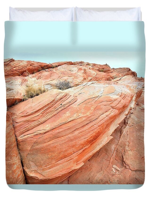 Valley Of Fire State Park Duvet Cover featuring the photograph Ripples of Color in Valley of Fire #4 by Ray Mathis