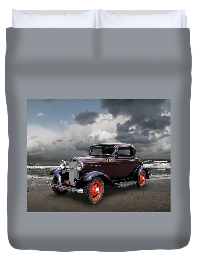 1932 Duvet Cover featuring the photograph 32 On The Beach by Ron Long
