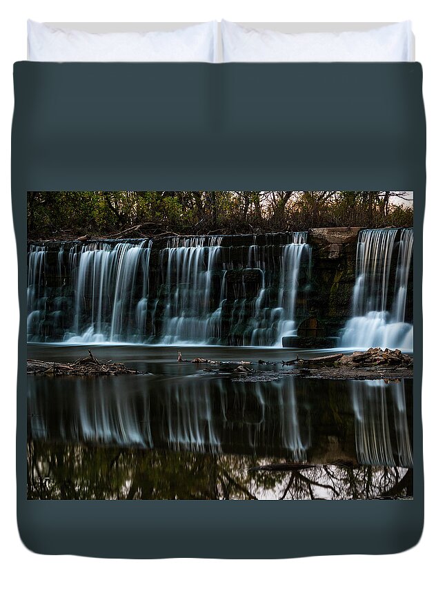 Drop Duvet Cover featuring the photograph Kansas Waterfall #4 by Jay Stockhaus
