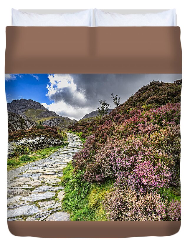 Snowdonia Duvet Cover featuring the photograph Snowdonia national park - #4 by Chris Smith